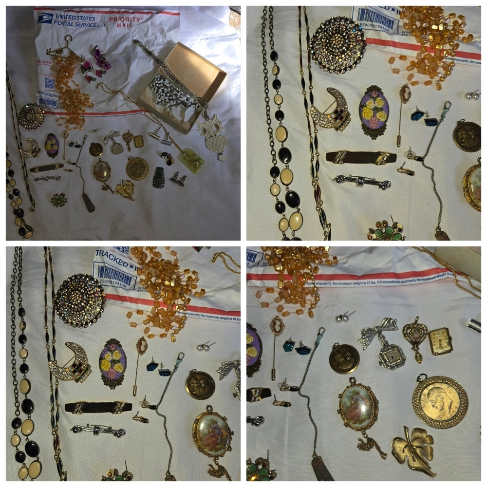 Vintage Jewelry Lot - Picture 2 of 16